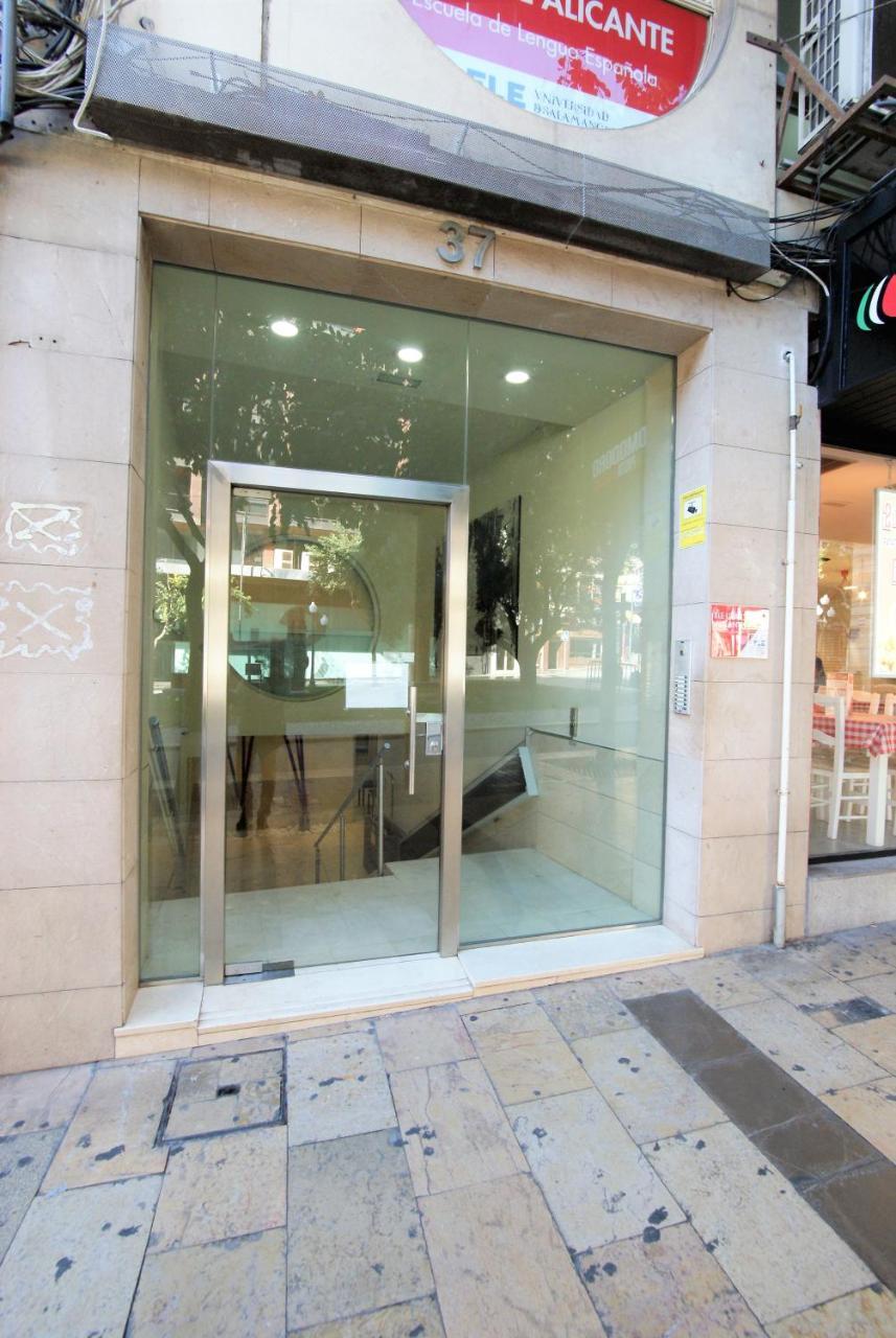 Lujoso Y Espacioso Piso En El Corazon De Alicante Con Hidromasajeアパートメント エクステリア 写真