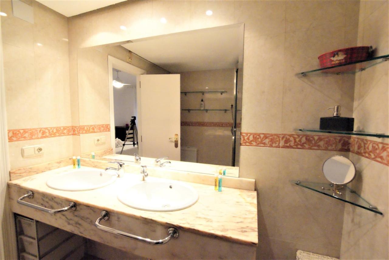 Lujoso Y Espacioso Piso En El Corazon De Alicante Con Hidromasajeアパートメント エクステリア 写真