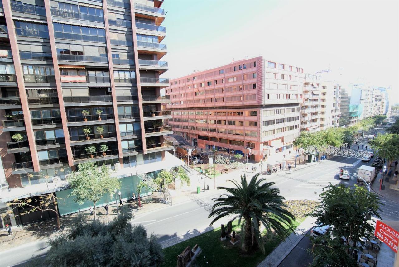 Lujoso Y Espacioso Piso En El Corazon De Alicante Con Hidromasajeアパートメント エクステリア 写真